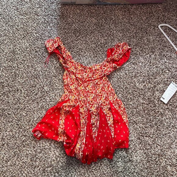 FREE PEOPLE SHORT RED DRESS - Picture 1 of 3